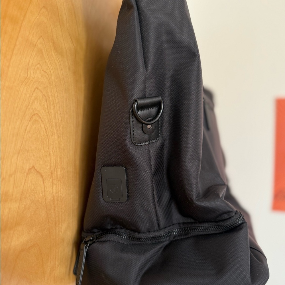 nwt Champs Onyx Collection Black Nylon Duffle Backpack with USB, Large - Picture 6 of 11